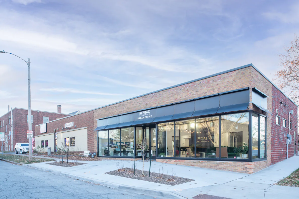 Re/Max Precision – Urban Office, completed project view 2 of 5